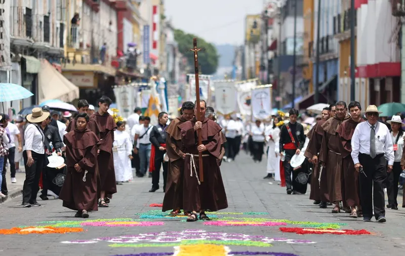 procesion-viernes-santo-pue-25