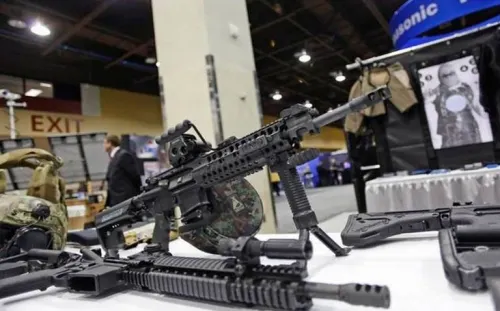 Walmart retira armas de sus tiendas ante posibles disturbios por elecciones en EU