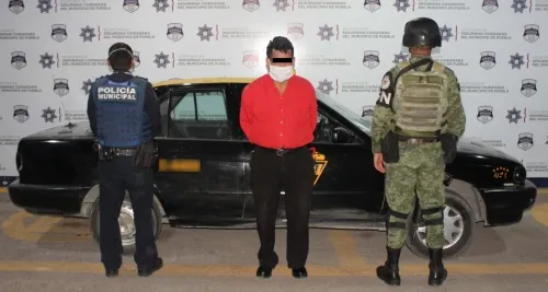 Recupera Guardia Nacional y Policía de Puebla un taxi con reporte de robo