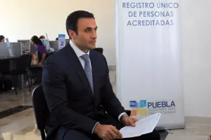 Cabalán Macari, nuevo aspirante a gobernador