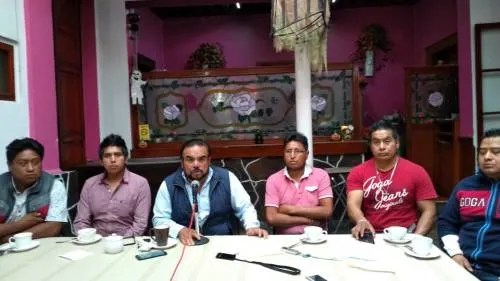 Tianguistas de Texmelucan acusaron a Comercio Exterior de robarse mercancía y vehículos