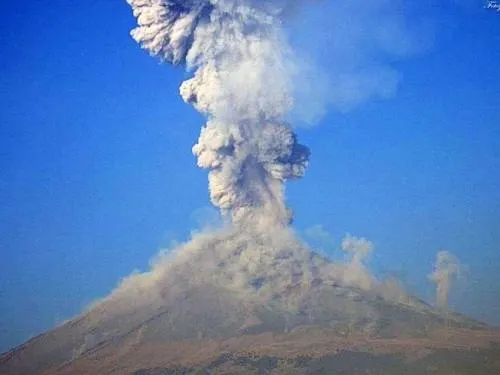 Vuelve a explotar el Popocatépetl y prevén caída ceniza en Puebla