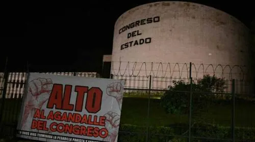 Diputados de Morena “cierran” Congreso de Veracruz