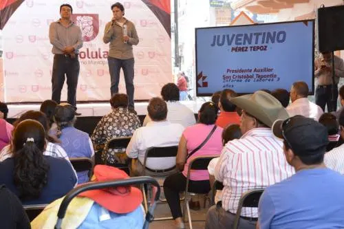 Sociedad y gobierno contribuyen al progreso de San Pedro Cholula: JJET