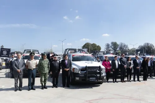 Gobierno estatal entrega 252 patrullas con tecnología de punta para reconocer rostros