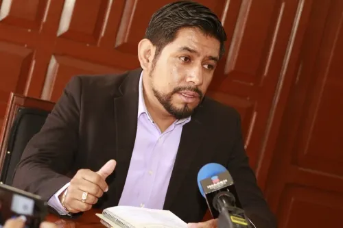 Regidores se deslindan de Claudia Rivera