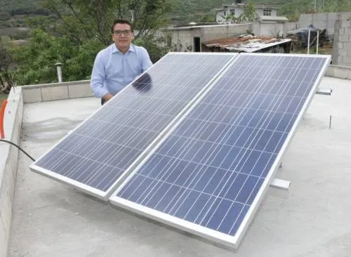 Gerardo Islas supervisa avance de la construcción de vivienda sustentable
