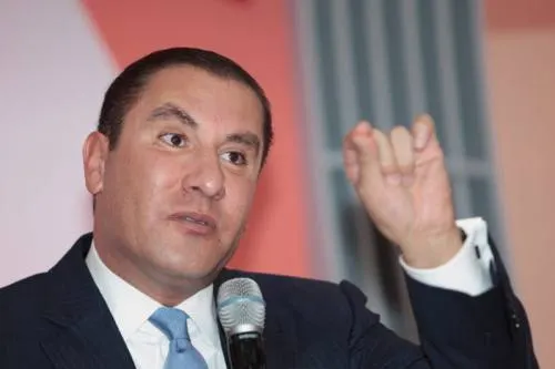 Sobrecosto de 105 mdd en los seguros de desastres que compró gobierno de RMV