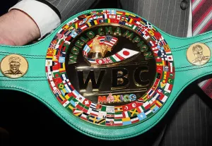 Oro y piel italiana tipo Ferrari materiales de cinturón para ganador entre Mayweather-Álvarez