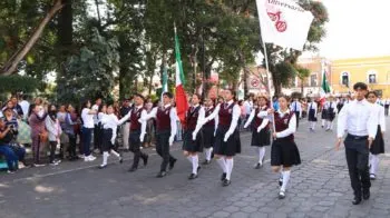 Ariadna Ayala convoca a participar en el desfile cívico por el CXV aniversario de la Revolución Mexicana en Atlixco