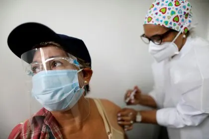Venezuela usará fondos congelados en EEUU para pagar vacunas
