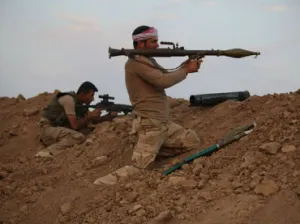 Tropas kurdas lanzan ofensiva contra el EI cerca de Mosul