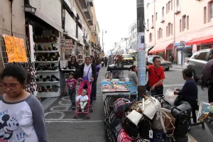 Ayuntamiento anuncian corredor para reubicar a ambulantes