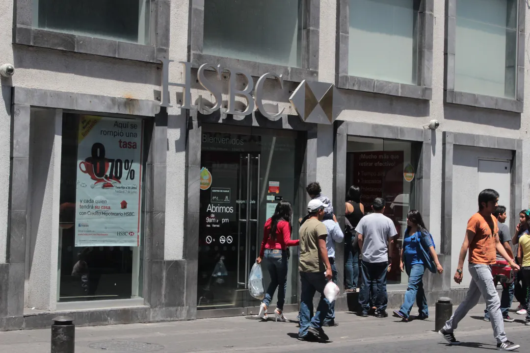 Bancos días santos