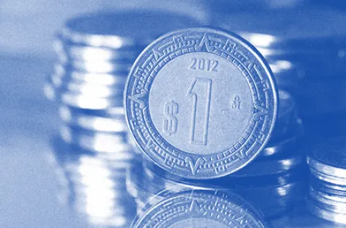 El peso retrocede por conflicto EU-Norcorea