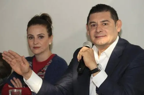 Un “suspiro” político de 6 meses