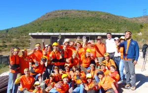 Sedesol y la Anáhuac apoyan empleo temporal con la construcción de viviendas