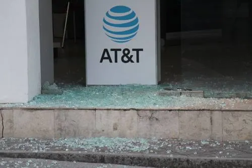 Asaltan AT&T del Bulevar Norte; SSPTM detiene a sujeto que participó en atraco