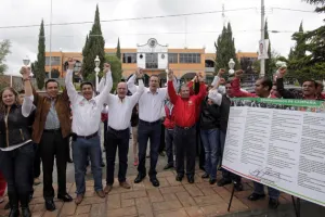 Priistas ?cierran filas? durante mitin en Acajete