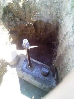Controlado derrame de hidrocarburo provocado por toma clandestina en Quecholac, Puebla