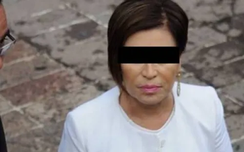 Ex auditor acusa que Rosario Robles sabía de desvíos de recursos