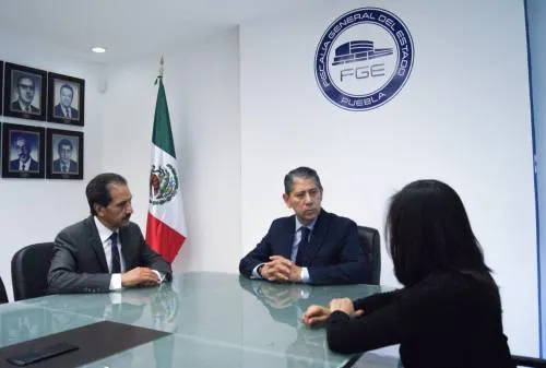 Higuera Bernal y Esparza Ortiz acordaron coordinación entre Fiscalía y BUAP