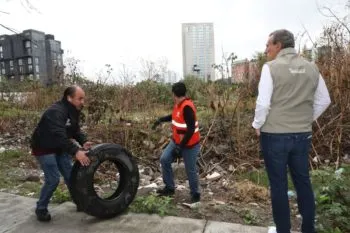 Supervisa Pepe Chedraui jornada de limpieza en el Puente de México para mejorar la imagen urbana de Puebla