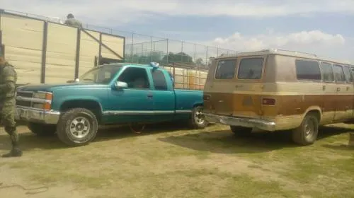 Ejército y Policía Estatal recuperan 15 camionetas utilizadas para el robo de combustible