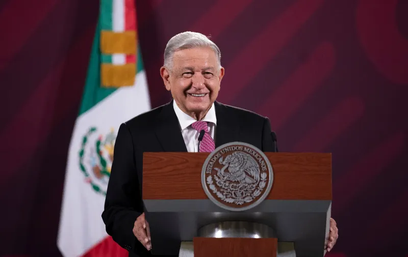 reunión con INE