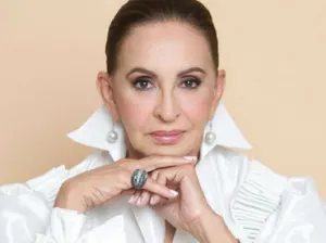 Muere Susana Duijm, primera latina en ganar Miss Mundo   Síguenos en: