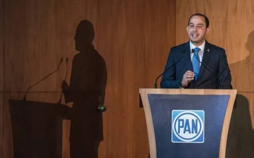 PAN lanza alerta internacional por posible reelección de AMLO