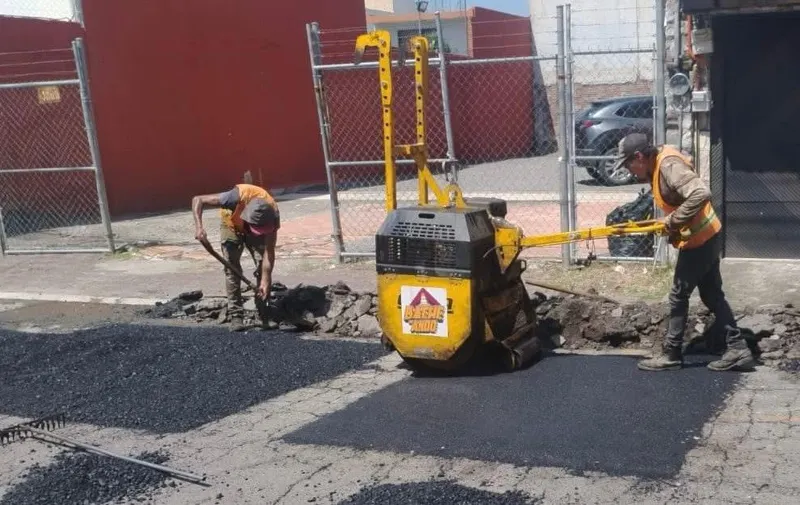 Campaña Capitalina Bacheando Puebla: mejora vialidades en el sur de la ciudad
