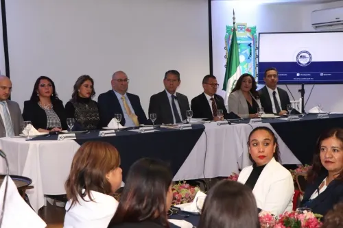 Más calidad y más eficiencia en el servicio es el compromiso: Fiscal Gilberto Higuera