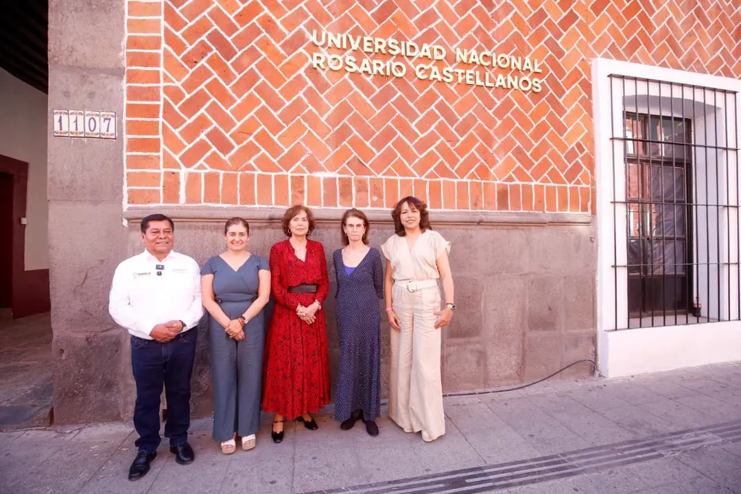 Universidad Rosario Castellanos