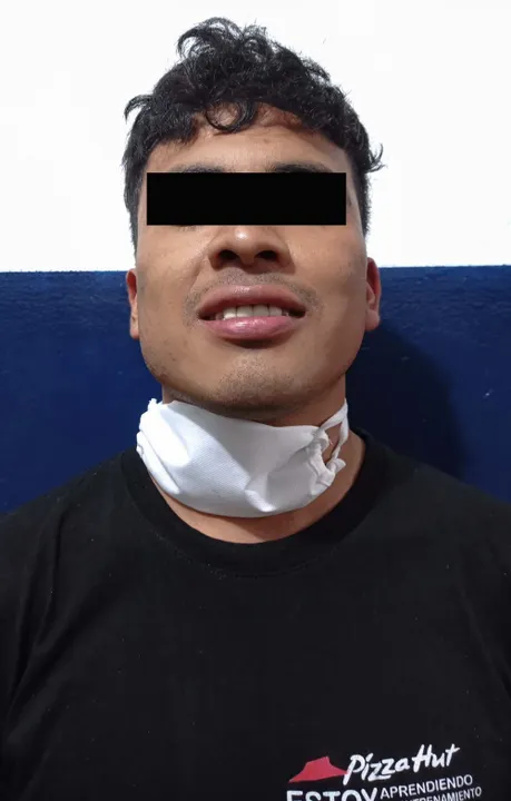 En la colonia 3 de mayo , policía municipal detuvo a hombre por robo a una tienda de conveniencia