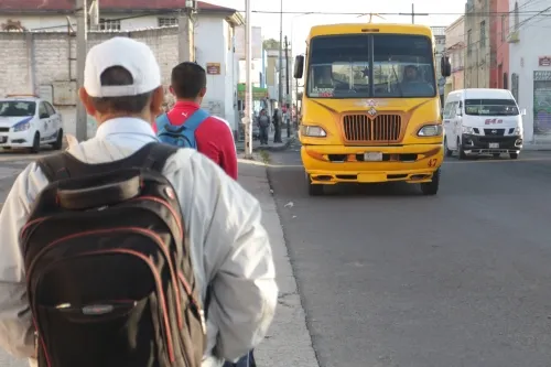 Aumento al pasaje debe representar un mejor servicio para los usuarios: politóloga