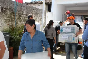 Envía Arquidiócesis poblana tercer cargamento de apoyo a damnificados