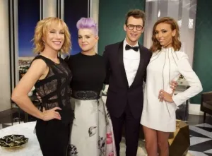 Sale del aire temporalmente Fashion Police