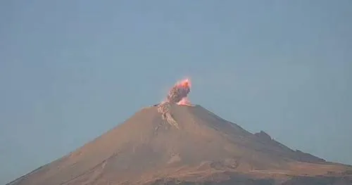 Nuevamente este domingo se registra una explosión del volcán Popocatépetl