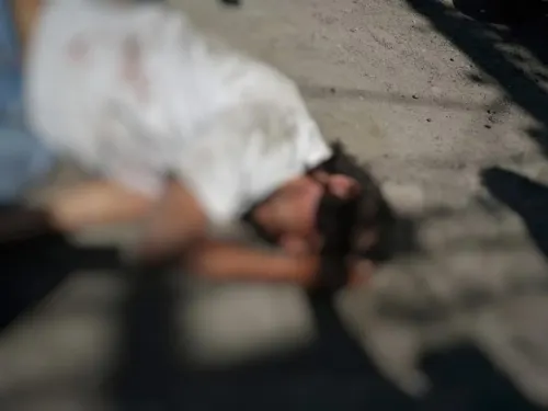 Sorprenden a ladrón en Villa Verde y lo golpean