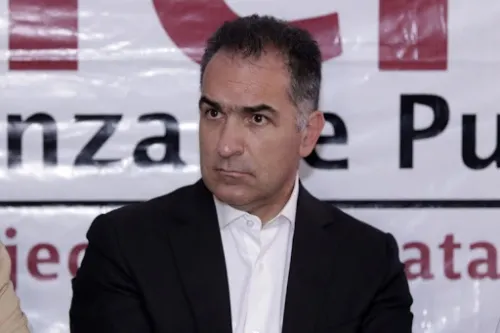 Ultimátum a Bracamonte: si no saca a Morena del marasmo mediático, ahora si se va del cargo