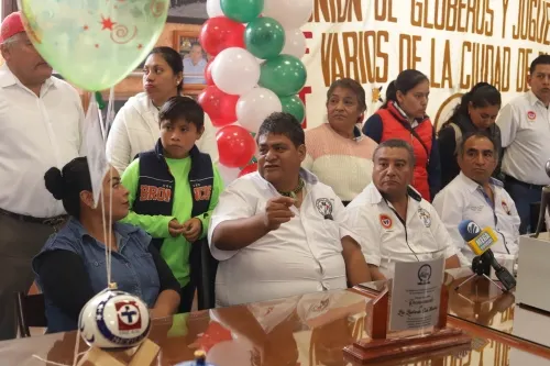 Globeros piden a los ciudadanos que no abandonen la tradición de Día de Reyes
