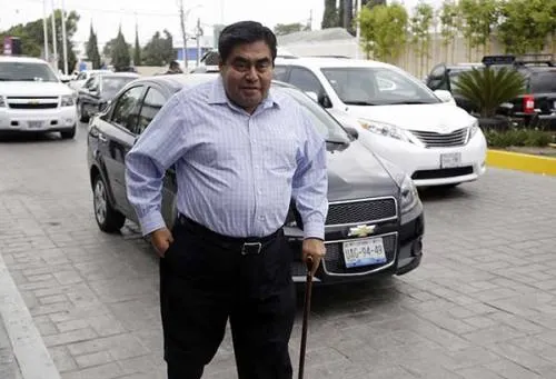 ¿Puede Barbosa Ganar Solamente con el Efecto AMLO?