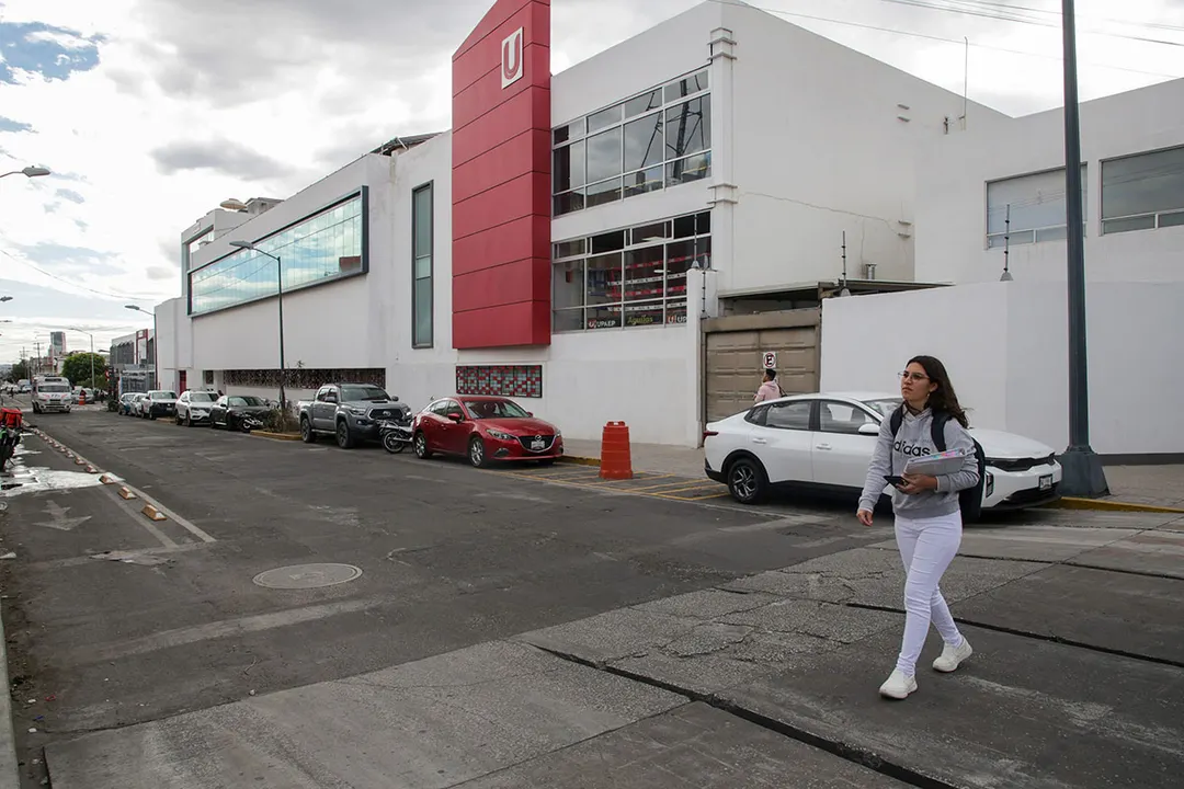 Peatonalizacion Upaep Barrio De Santiago