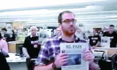 Realizan huelga en El País por despido de personal