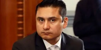 Con bajo perfil, cierra campaña Iván Herrera