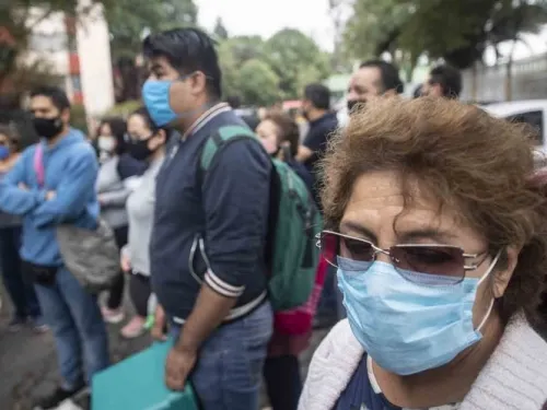 Advierten ‘brotes recurrentes’ de covid-19 en América por dos años