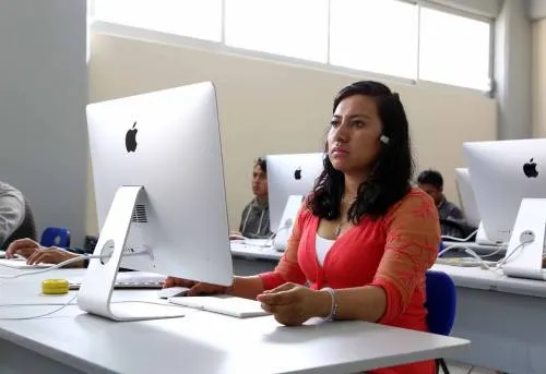 SEP oferta cursos de formación continua para docentes de Educación Básica