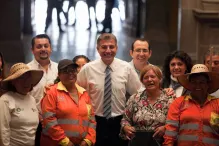 Anuncia Tony Gali aumento salarial para mil 800 trabajadores municipales