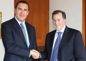Se reúne Moreno Valle con el secretario de relaciones exteriores